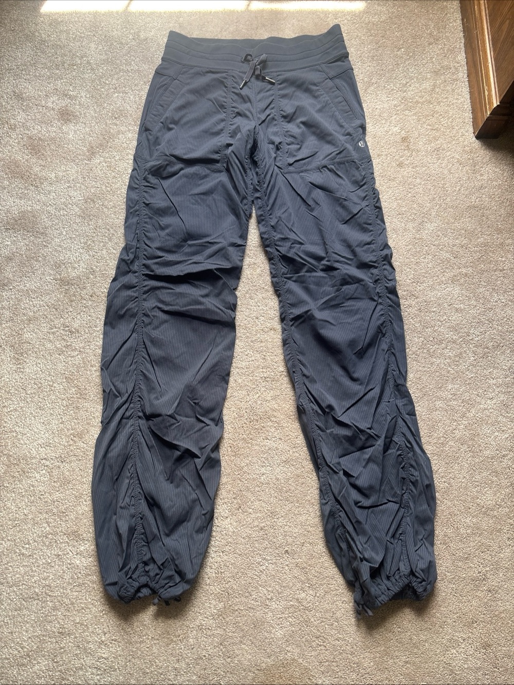 Lululemon Dance Studio Mid-Rise Pant Unlined Size 6 Women’s Gray Euc 33” Inseam